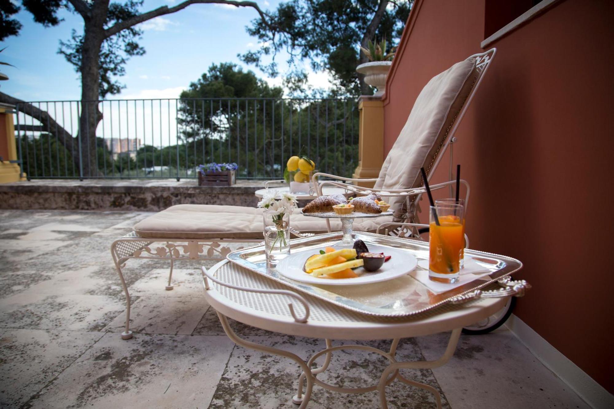 Hotel Terranobile Metaresort Бари Екстериор снимка